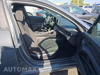 2026 Hyundai Elantra SEL Sport - miniatura 8