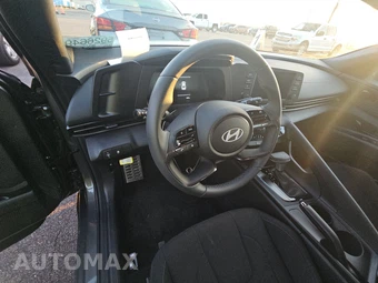 2026 Hyundai Elantra SEL Sport - miniatura 11