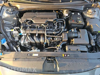 2026 Hyundai Elantra SEL Sport - miniatura 15