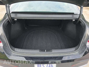 2026 Hyundai Elantra SEL Sport - miniatura 11