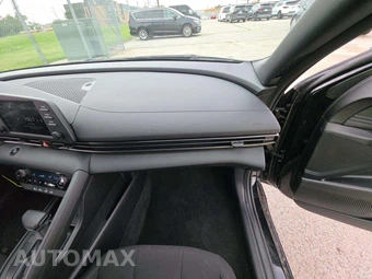 2026 Hyundai Elantra SEL Sport - miniatura 16