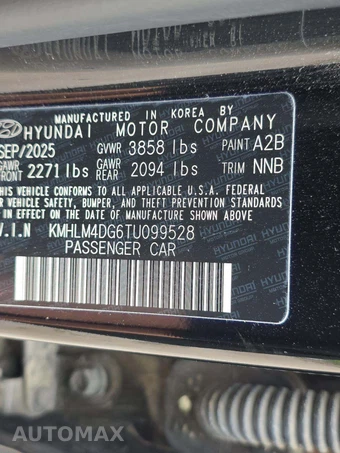 2026 Hyundai Elantra SEL Sport - miniatura 2