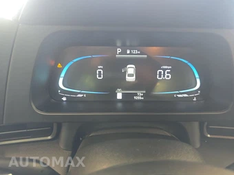 2026 Hyundai Elantra SEL Sport - miniatura 12