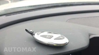 2026 Hyundai Elantra SEL Sport - miniatura 17