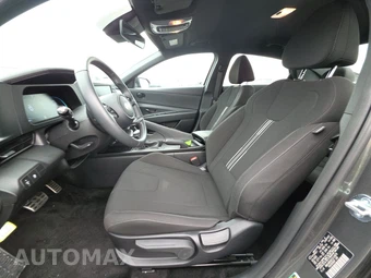2026 Hyundai Elantra SEL Sport - miniatura 13