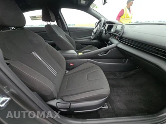 2026 Hyundai Elantra SEL Sport - miniatura 14