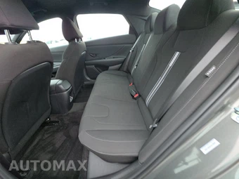 2026 Hyundai Elantra SEL Sport - miniatura 19