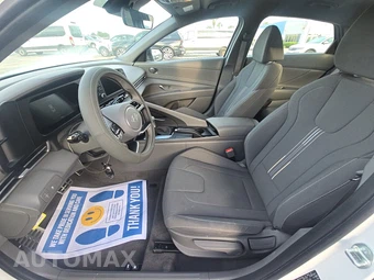 2026 Hyundai Elantra SEL Sport - miniatura 7