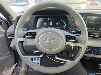 2026 Hyundai Elantra SEL Sport - miniatura 10