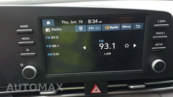 2026 Hyundai Elantra SEL Sport - miniatura 19