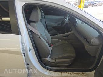 2026 Hyundai Elantra SEL Sport - miniatura 8