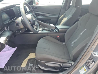 2026 Hyundai Elantra SEL Sport - miniatura 7