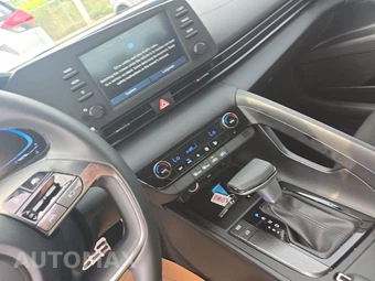 2026 Hyundai Elantra SEL Sport - miniatura 11