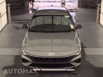 2026 Hyundai Elantra SEL Sport - miniatura 2