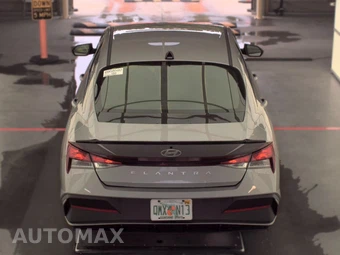 2026 Hyundai Elantra SEL Sport - miniatura 6