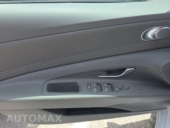2026 Hyundai Elantra SEL Sport - miniatura 15