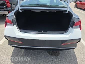 2026 Hyundai Elantra SEL Sport - miniatura 23