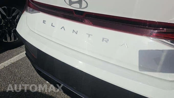 2026 Hyundai Elantra SEL Sport - miniatura 26