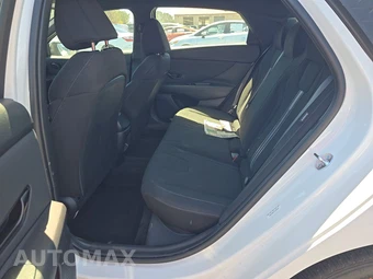 2026 Hyundai Elantra SEL Sport - miniatura 13