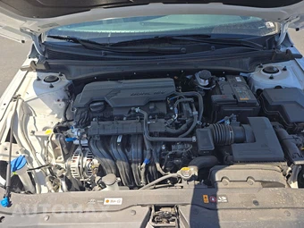2026 Hyundai Elantra SEL Sport - miniatura 16