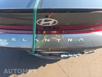 2026 Hyundai Elantra SEL Sport - miniatura 16