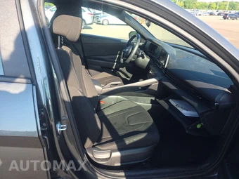 2026 Hyundai Elantra SEL Sport - miniatura 8