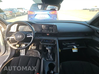 2026 Hyundai Elantra SEL Sport - miniatura 11