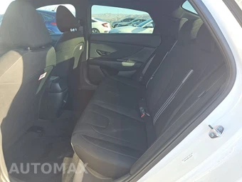 2026 Hyundai Elantra SEL Sport - miniatura 13