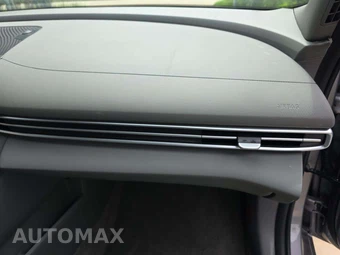 2026 Hyundai Elantra SEL Sport - miniatura 19