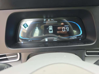 2026 Hyundai Elantra SEL Sport - miniatura 9