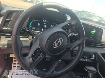 2026 Hyundai Elantra SEL Sport - miniatura 10
