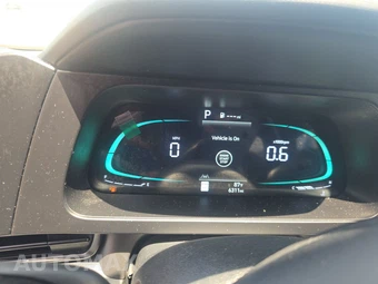 2026 Hyundai Elantra SEL Sport - miniatura 12