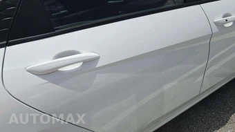 2026 Hyundai Elantra SEL Sport - miniatura 27