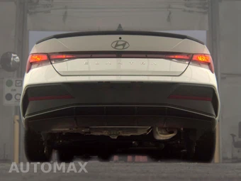 2026 Hyundai Elantra SEL Sport - miniatura 7