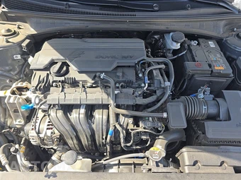 2026 Hyundai Elantra SEL Sport - miniatura 16