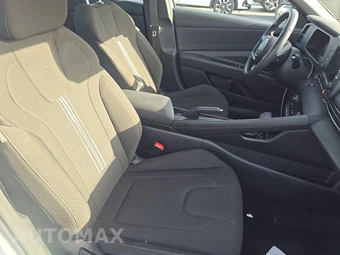 2026 Hyundai Elantra SEL Sport - miniatura 14