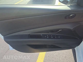 2026 Hyundai Elantra SEL Sport - miniatura 15