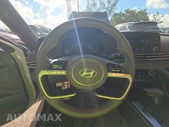 2026 Hyundai Elantra SEL Sport - miniatura 16