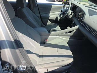2026 Hyundai Elantra SEL Sport - miniatura 18