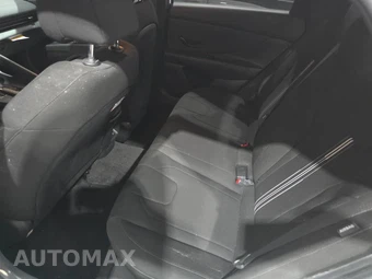 2026 Hyundai Elantra SEL Sport - miniatura 10