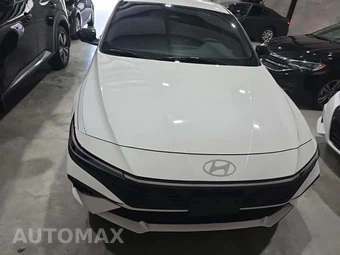 2026 Hyundai Elantra SEL Sport - miniatura 2