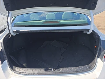 2026 Hyundai Elantra SEL Sport Premium - miniatura 16