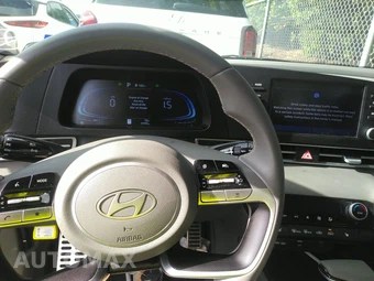 2026 Hyundai Elantra SEL Sport Premium - miniatura 18