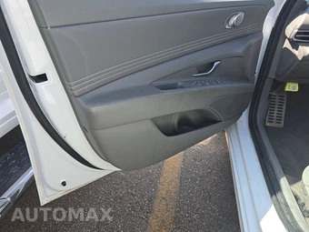 2026 Hyundai Elantra SEL Sport Premium - miniatura 9