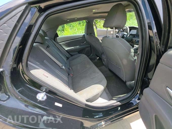 2026 Hyundai Elantra SEL Sport Premium - miniatura 13