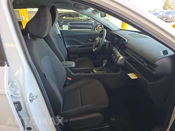 2026 Hyundai Kona SE - miniatura 8