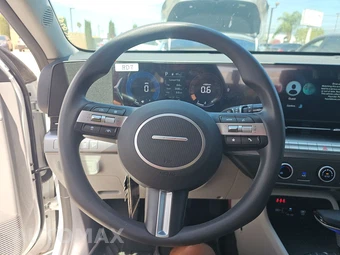 2026 Hyundai Kona SE - miniatura 10