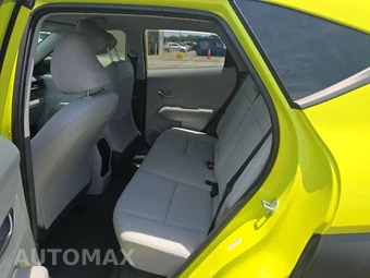 2026 Hyundai Kona SEL Premium - miniatura 13