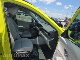 2026 Hyundai Kona SEL Premium - miniatura 8