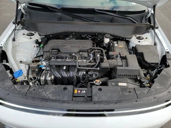 2026 Hyundai Kona SEL Sport - miniatura 15
